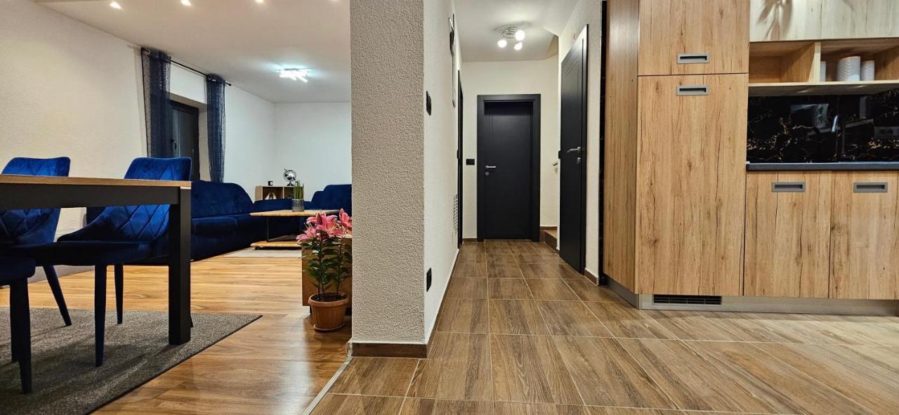 Betty Apartments Borik - Whole Ground Floor Rovinj Bagian luar foto