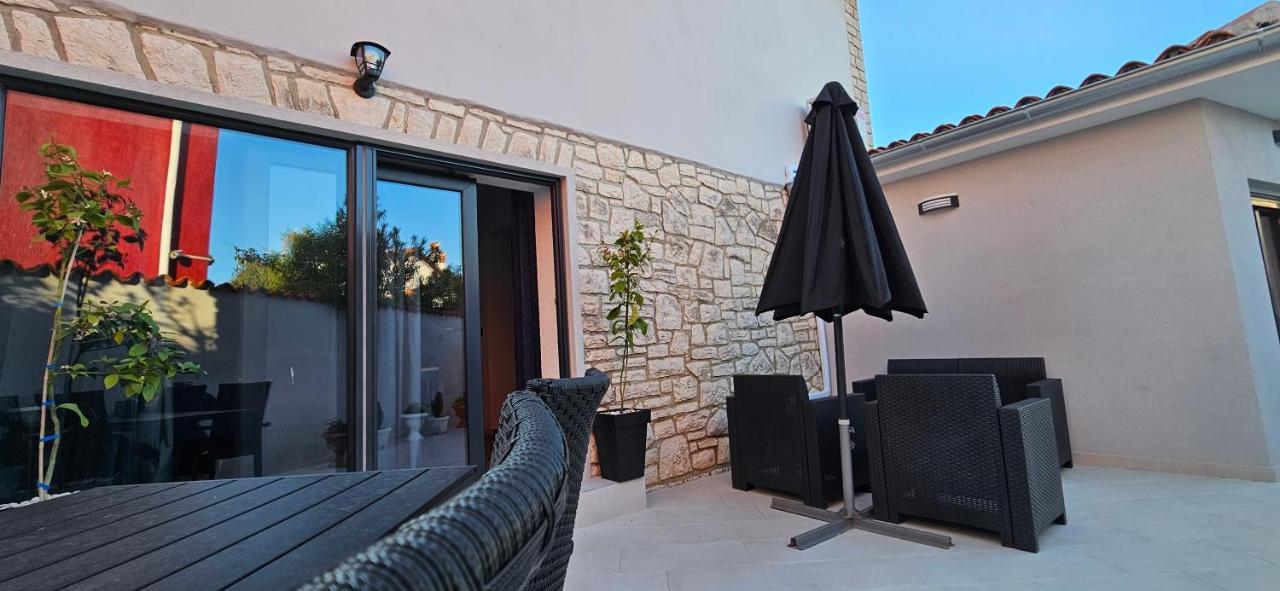 Betty Apartments Borik - Whole Ground Floor Rovinj Bagian luar foto
