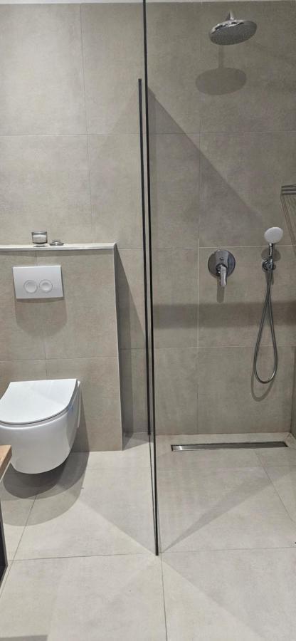 Betty Apartments Borik - Whole Ground Floor Rovinj Bagian luar foto